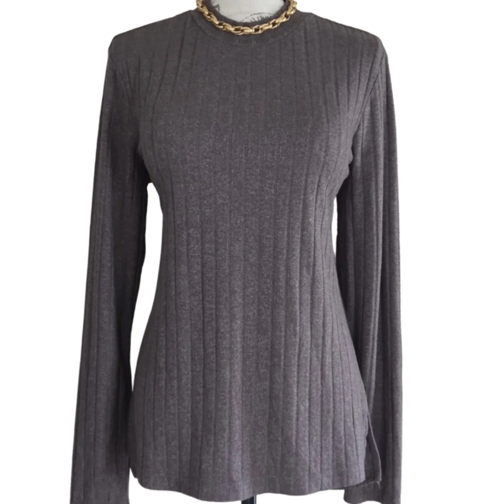 Matty M Ribbed Sweater. - Picture 1 of 6